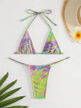 Cargar imagen en el visor de la galería, Conjunto de bikini de triángulo halter con estampado integral
