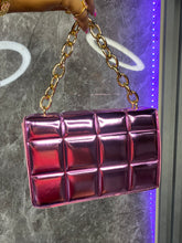 Load image into Gallery viewer, Mirror metallic chain handle bag
