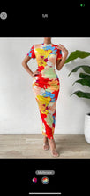 Load image into Gallery viewer, Floral print backless dress
