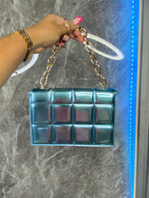 Load image into Gallery viewer, Mirror metallic chain handle bag
